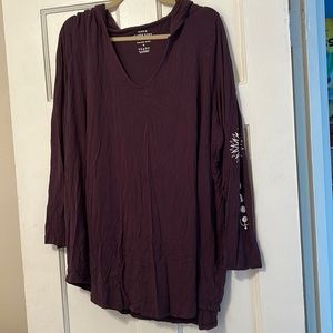 Torrid size 4 (26) purple hoodie shirt, NWOT